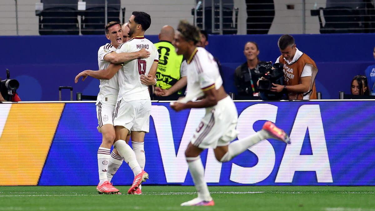 Spain celebrates after a goal by midfielder Mikel Merino (6) during the 2026 FIFA World Cup round of 16 match against Portugal on Monday, July 6, 2026, at Dallas Stadium in Arlington.